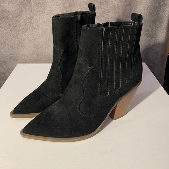 JustFab Shoes - Justfab Women's Black Boots